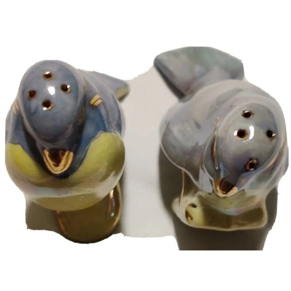 Vintage Blue Yellow Birds Salt & Pepper Shakers Gold Detailed Glossy Porcelain - Picture 2 of 16